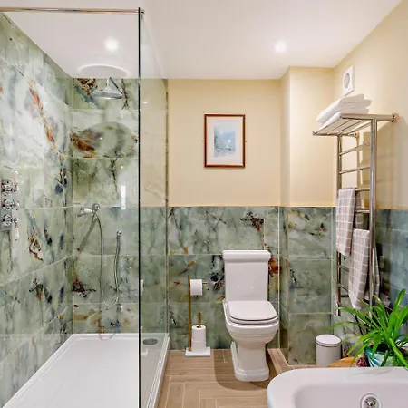 1 Bed In Richmond Oc-94696 بيت للعطل *